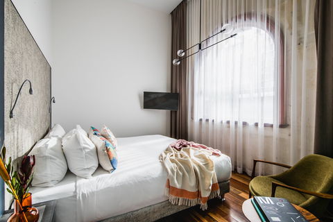 The Old Clare Hotel - Dalby Accommodation 5