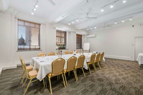 Castlereagh Boutique Hotel, Ascend - Dalby Accommodation 9