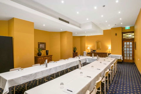 Castlereagh Boutique Hotel, Ascend - Dalby Accommodation 11