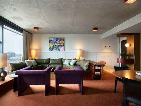 ACE Hotel Sydney - Dalby Accommodation 11