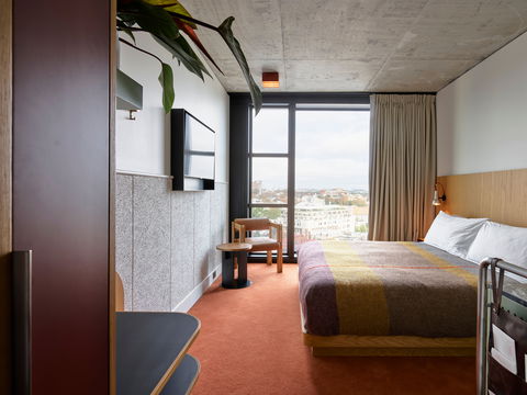 ACE Hotel Sydney - Dalby Accommodation 17
