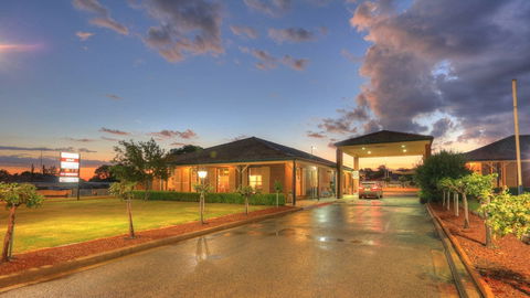 Bushmans Motor Inn - Dalby Accommodation 1