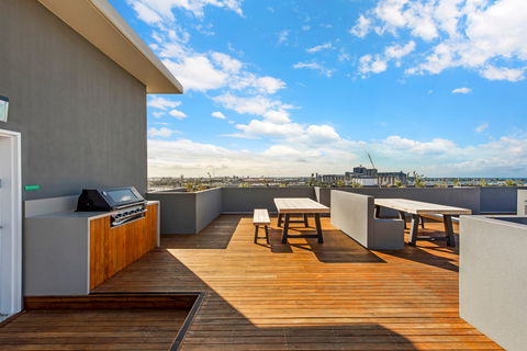 Astra Apartments Newcastle - Dalby Accommodation 0