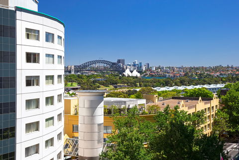 Holiday Inn Potts Point - Dalby Accommodation 0