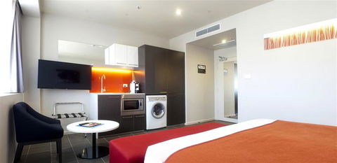 Abode Woden - Dalby Accommodation 2