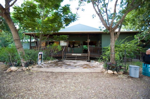 Adels Grove Camping Park Hotel - Dalby Accommodation 0