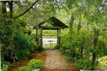 Kemeys Mountain Hideaway - Dalby Accommodation 0