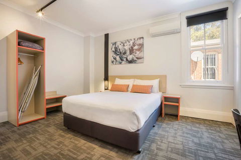 Nightcap at Regents Park Hotel - Dalby Accommodation 2