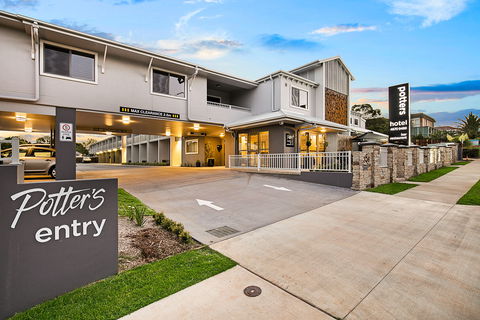 Potter's Boutique Hotel - Dalby Accommodation 1