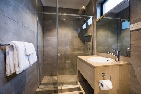 Nightcap at Playford Tavern - Dalby Accommodation 2