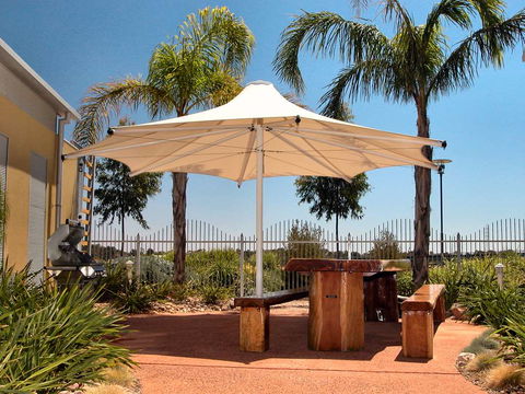 Majestic Oasis Apartments - Dalby Accommodation 1