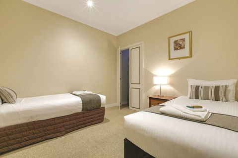 Lake Inn Ballarat - Dalby Accommodation 8