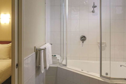 Lake Inn Ballarat - Dalby Accommodation 12