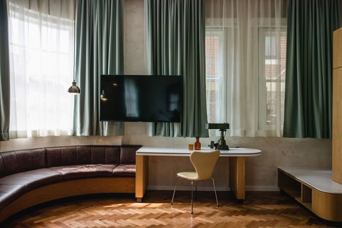 The Old Clare Hotel - Dalby Accommodation 16