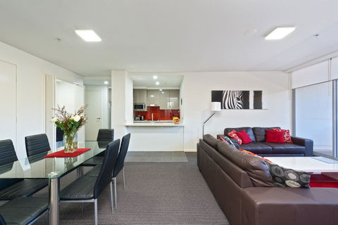 Astra Apartments North Sydney - Dalby Accommodation 8