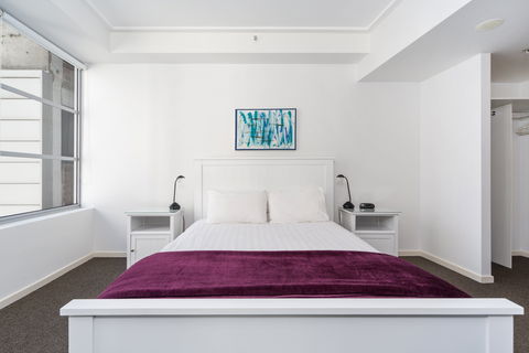 Astra Sydney-Hosking Place - Dalby Accommodation 3