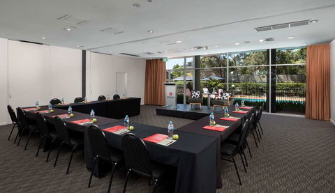Rydges Bankstown - Dalby Accommodation 6