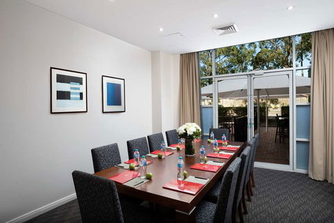Rydges Bankstown - Dalby Accommodation 8