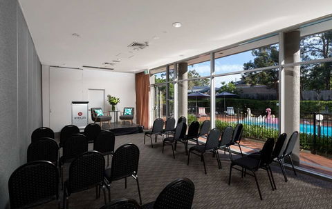 Rydges Bankstown - Dalby Accommodation 9
