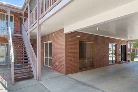 Burke & Wills Motor Inn - Dalby Accommodation 3