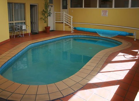 Abbotswood Motor Inn - Dalby Accommodation 0