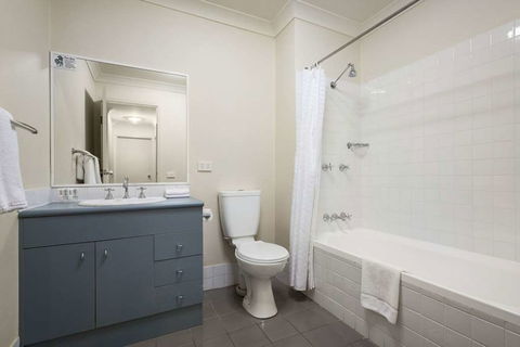 APX Apartments Parramatta - Dalby Accommodation 6