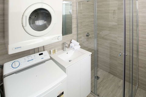 APX Apartments Parramatta - Dalby Accommodation 7