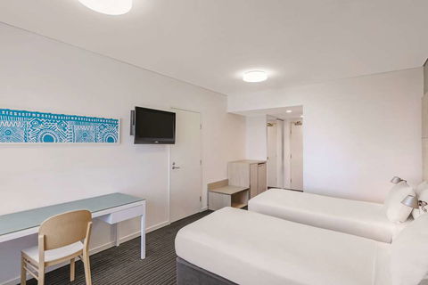 Vibe Hotel Darwin Waterfront - Dalby Accommodation 9