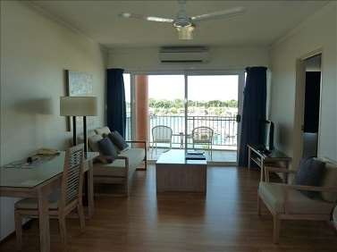 Cullen Bay Resorts - Dalby Accommodation 5