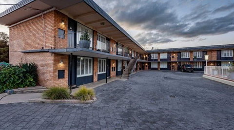 Panorama Motel Bathurst - Dalby Accommodation 2