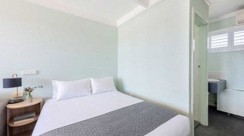 Panorama Motel Bathurst - Dalby Accommodation 11