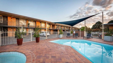 Panorama Motel Bathurst - Dalby Accommodation 13
