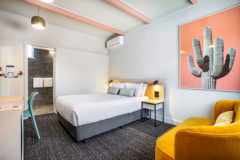Sandbelt Club Hotel - Dalby Accommodation 2