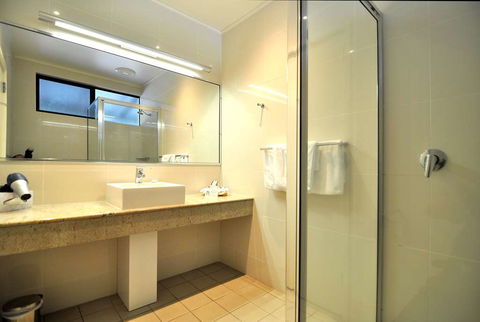 Mission Beach Resort - Dalby Accommodation 1