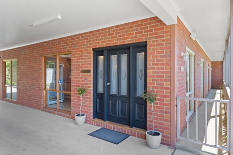 Burke & Wills Motor Inn - Dalby Accommodation 2