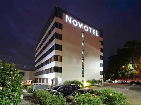 Novotel Sydney Rooty Hill - Dalby Accommodation 0