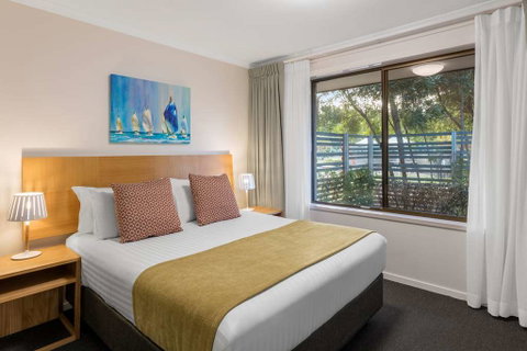 Club Wyndham Seven Mile Beach-Trademark - Dalby Accommodation 2