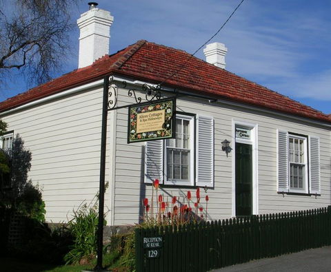 Alice's Cottages - Dalby Accommodation 0