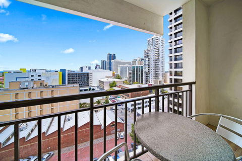 All Suites Perth - Dalby Accommodation 2