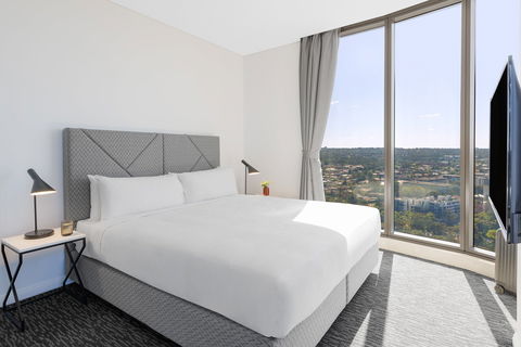 Meriton Suites George St - Dalby Accommodation 0