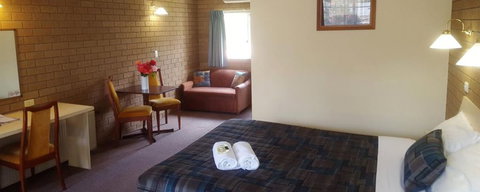 Hepburn Springs Motor Inn - Dalby Accommodation 1