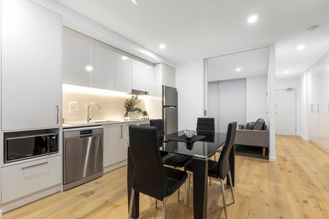 Astra Apartments Newcastle - Dalby Accommodation 2