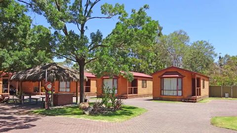 Adelaide Caravan Park - Dalby Accommodation 0