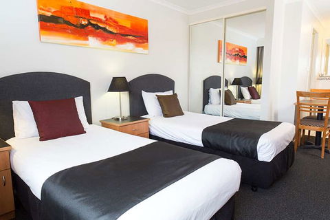Alpha Hotel Canberra - Dalby Accommodation 1