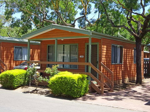 Adelaide Caravan Park - Dalby Accommodation 1