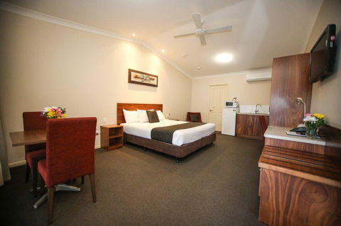 Roma Explorers Inn - Dalby Accommodation 2