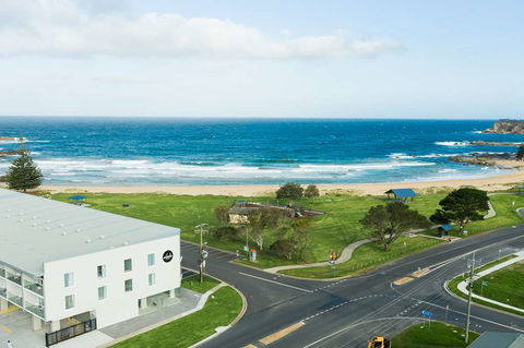 Abode Malua Bay - Dalby Accommodation 1