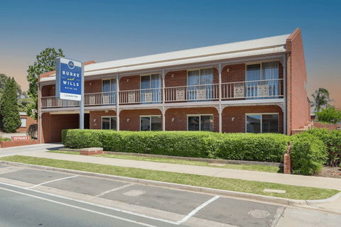 Burke & Wills Motor Inn - Dalby Accommodation 0