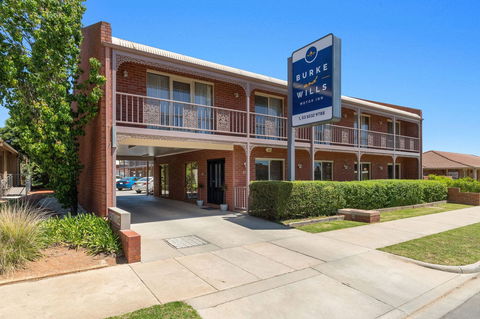 Burke & Wills Motor Inn - Dalby Accommodation 1