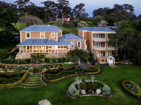 Grand Mercure Basildene Manor - Dalby Accommodation 0